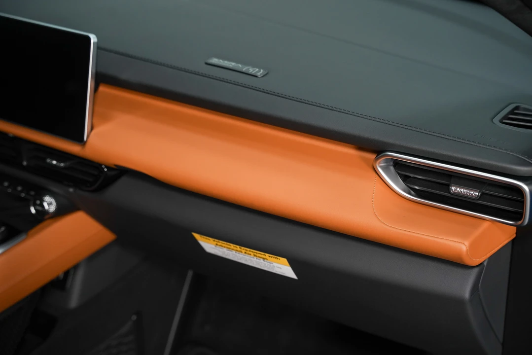 2024 Lotus Emira - Image 30 of 31