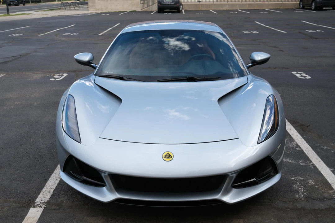 2024 Lotus Emira - Image 2 of 31