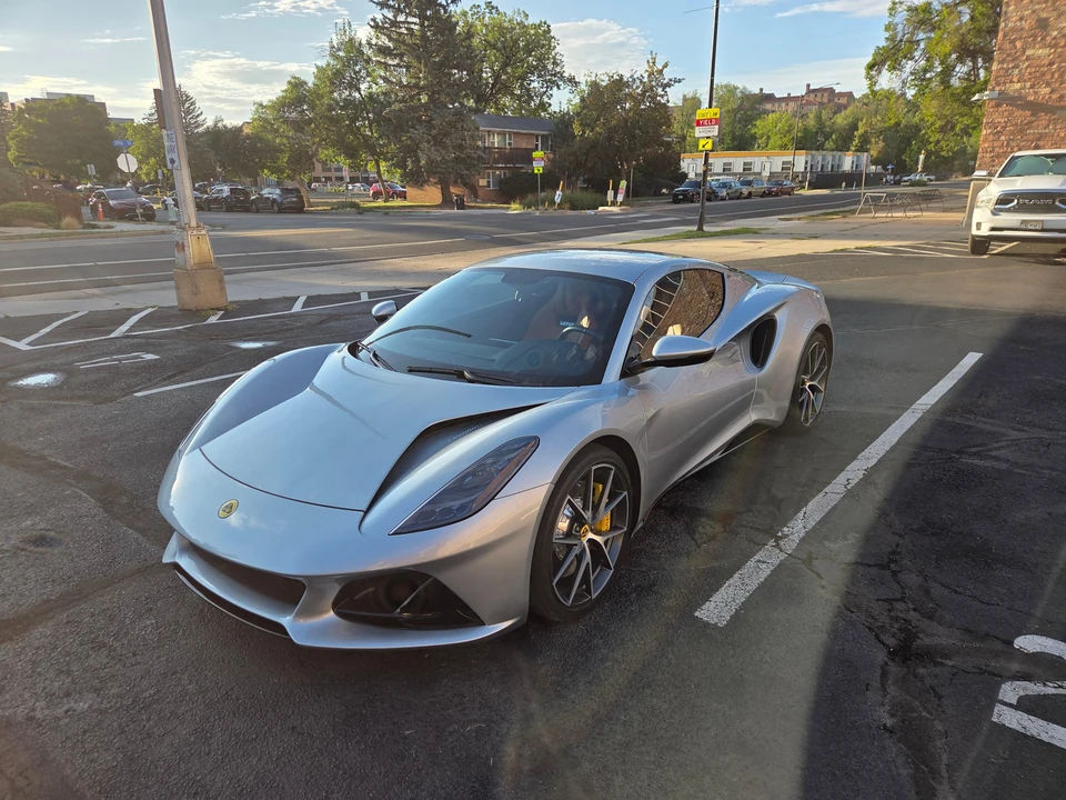 2024 Lotus Emira - Image 9 of 31