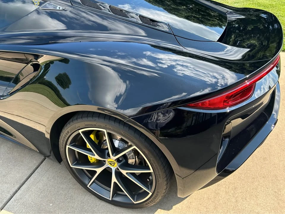 2024 Lotus Emira - Image 7 of 13