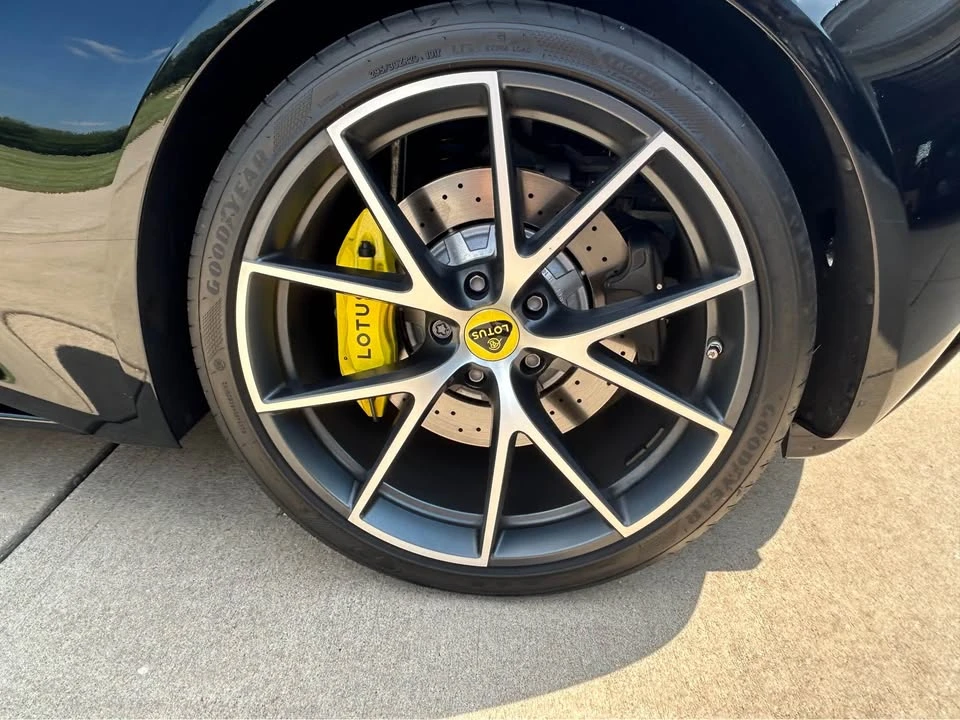 2024 Lotus Emira - Image 9 of 13