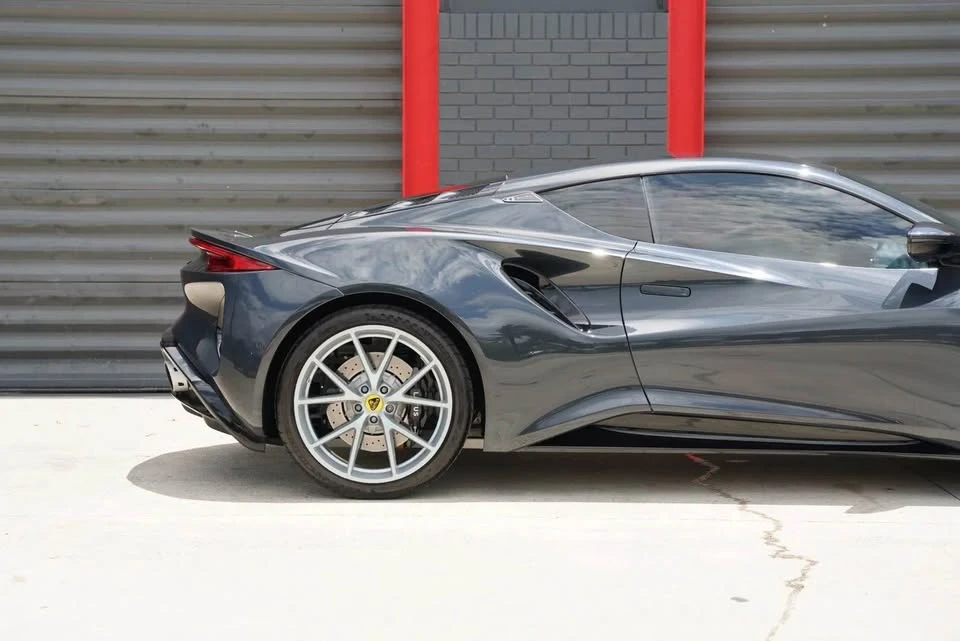 2024 Lotus Emira - Image 5 of 19