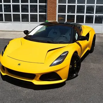 2024 Lotus Emira V6