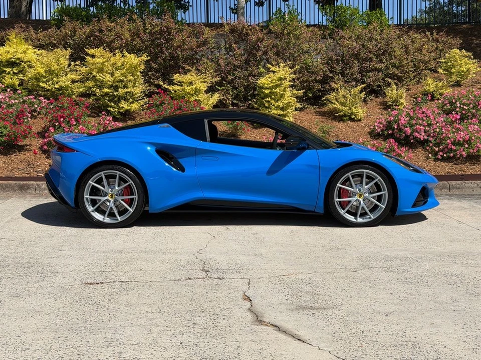 2024 Lotus Emira - Image 3 of 21