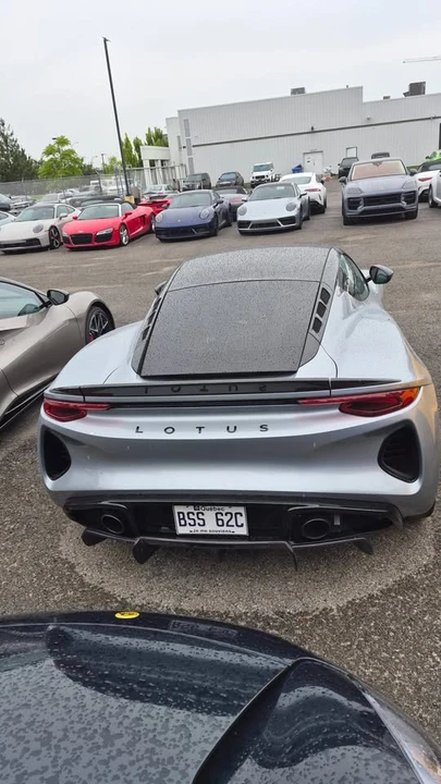2024 Lotus Emira - Image 7 of 13