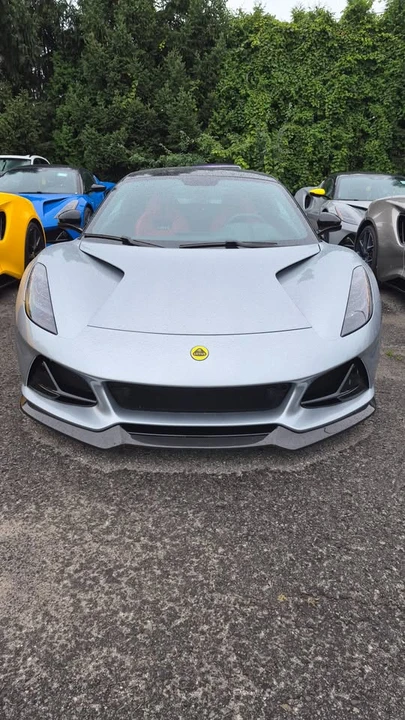 2024 Lotus Emira - Image 3 of 13