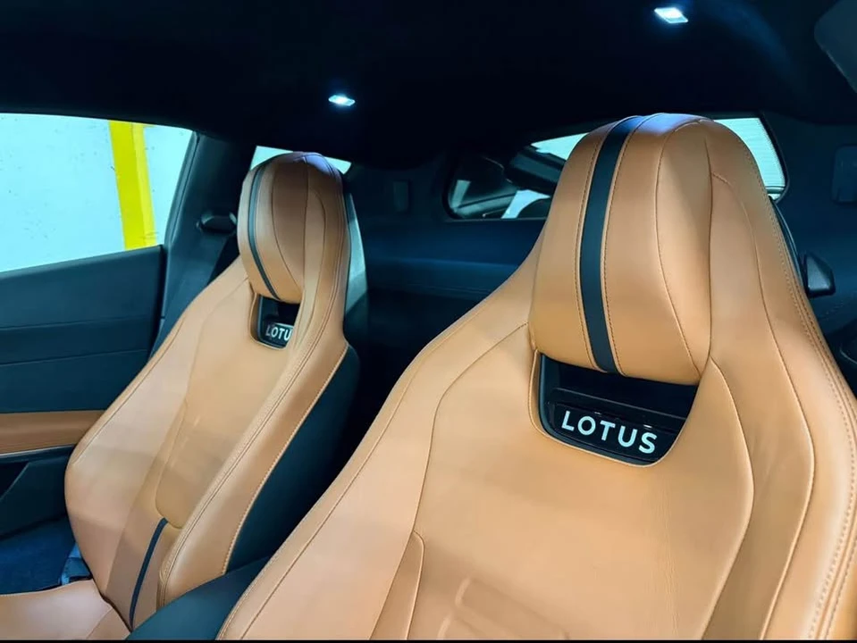 2024 Lotus Emira - Image 11 of 14