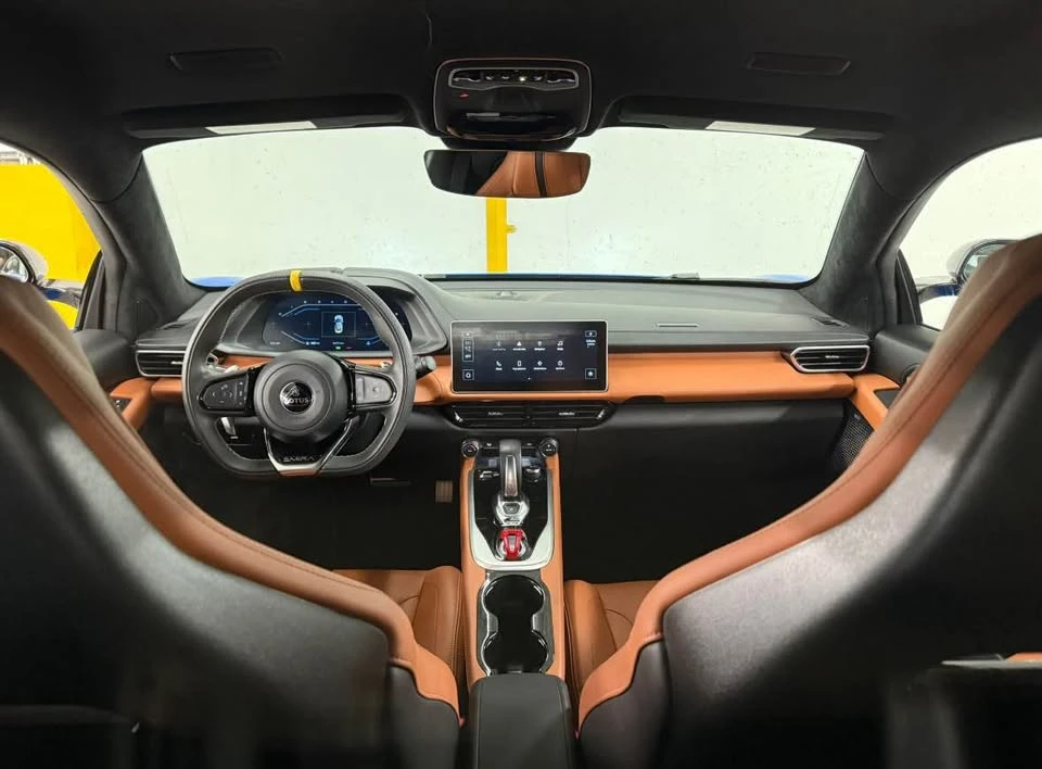 2024 Lotus Emira - Image 9 of 14