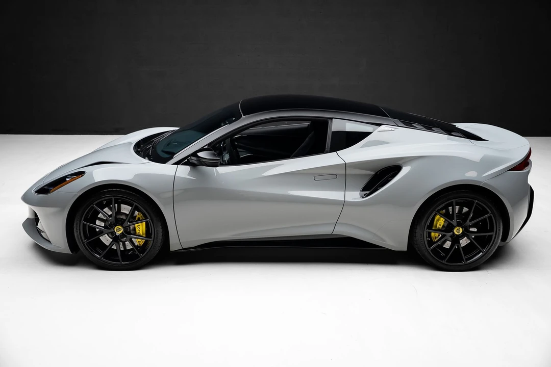 2024 Lotus Evora - Image 16 of 31