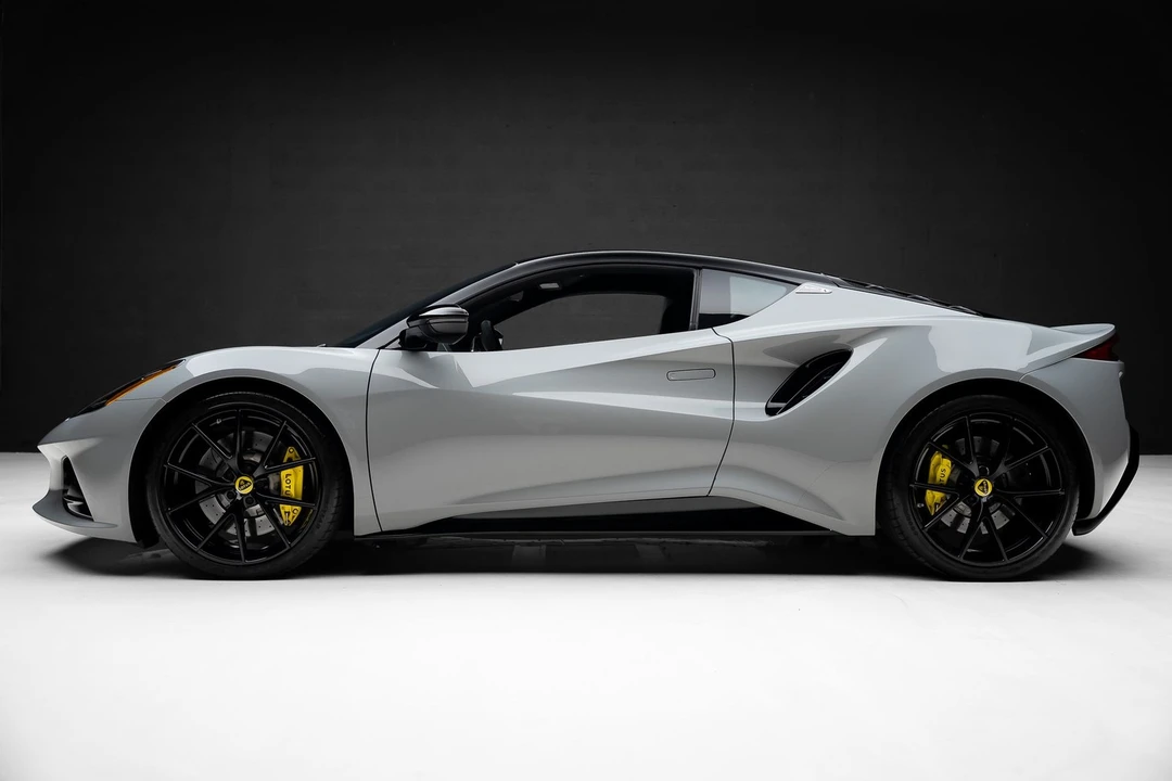2024 Lotus Evora - Image 17 of 31