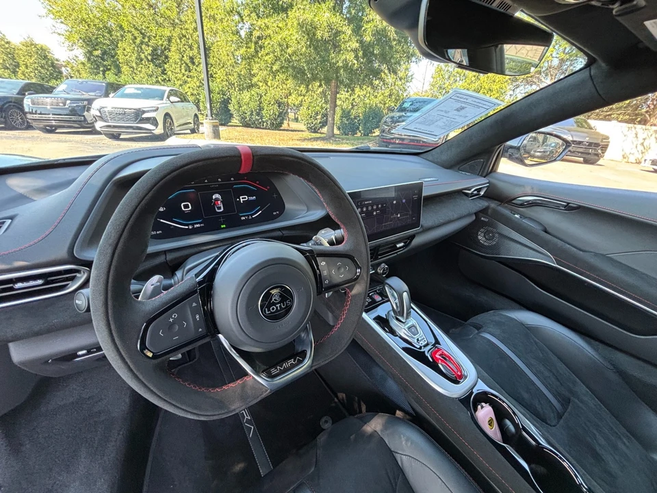 2024 Lotus Evora GT - Image 28 of 31