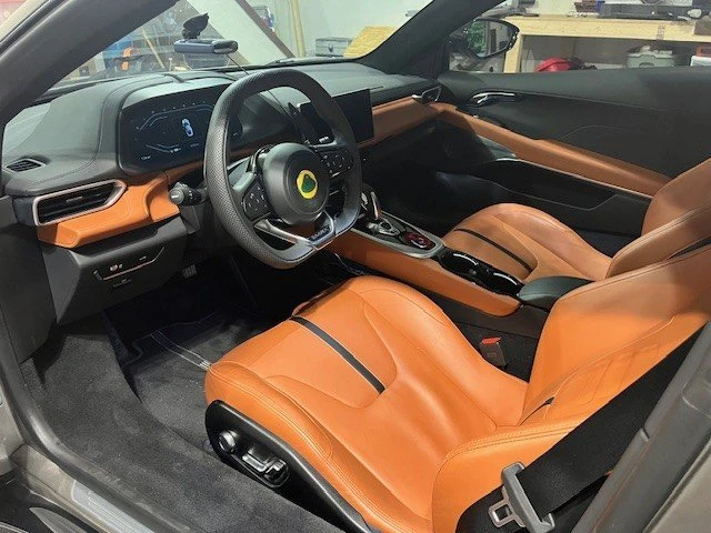 2024 Lotus Emira - Image 10 of 11