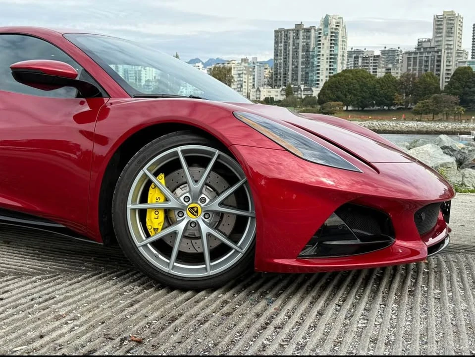 2024 Lotus Emira - Image 6 of 12