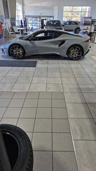 2024 Lotus Emira - Image 3 of 4