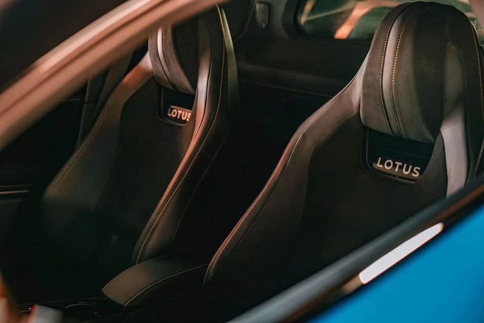 2024 Lotus Emira - Image 3 of 3