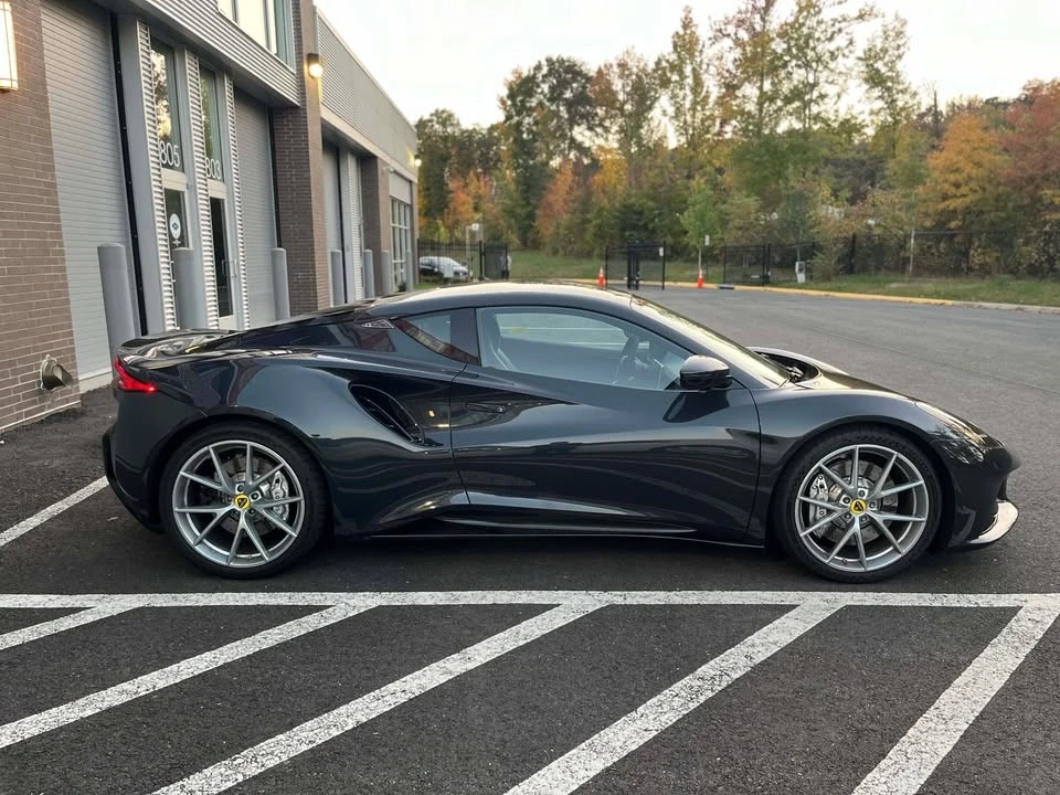 2024 Lotus Emira - Image 5 of 11