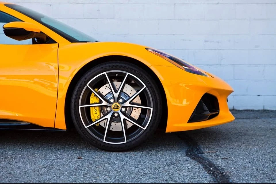 2024 Lotus Emira - Image 6 of 6