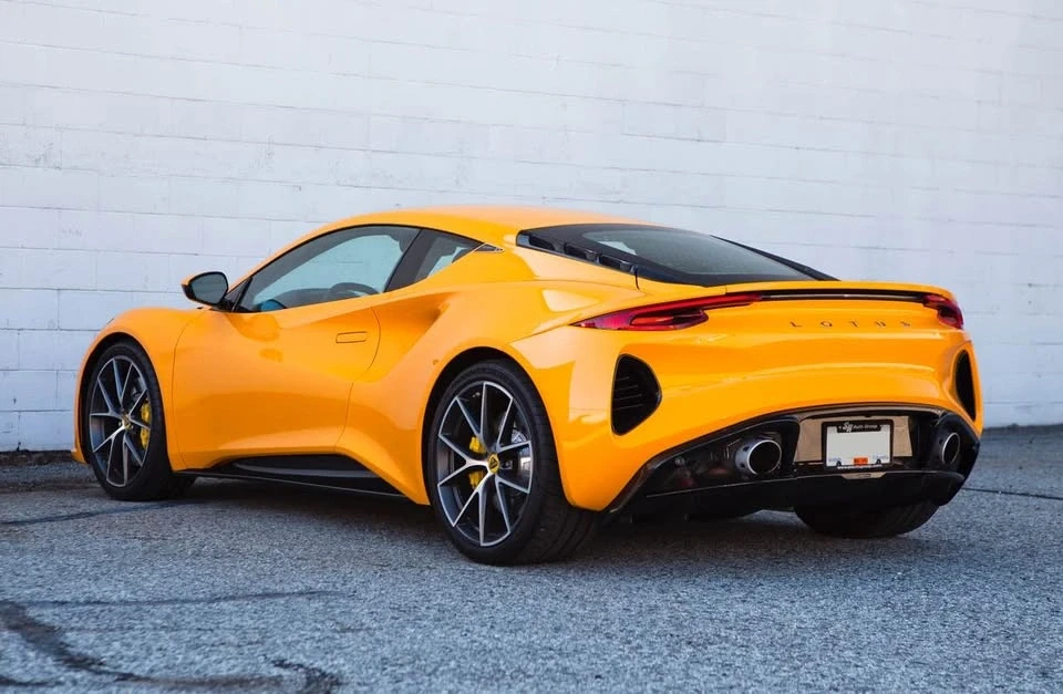 2024 Lotus Emira - Image 5 of 6