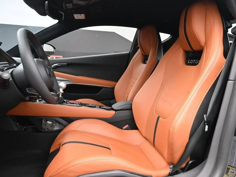 2024 Lotus Emira - Image 10 of 20