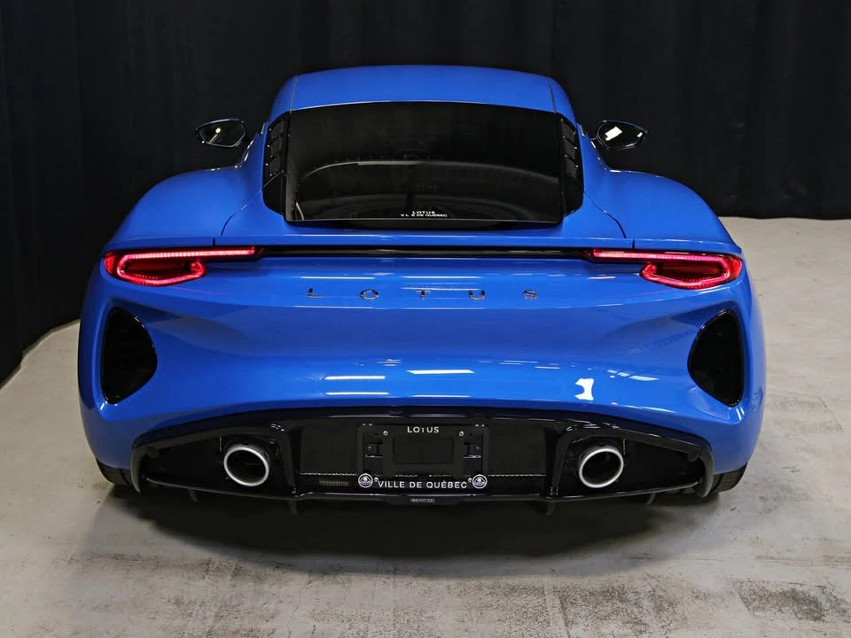 2024 Lotus Emira - Image 9 of 18