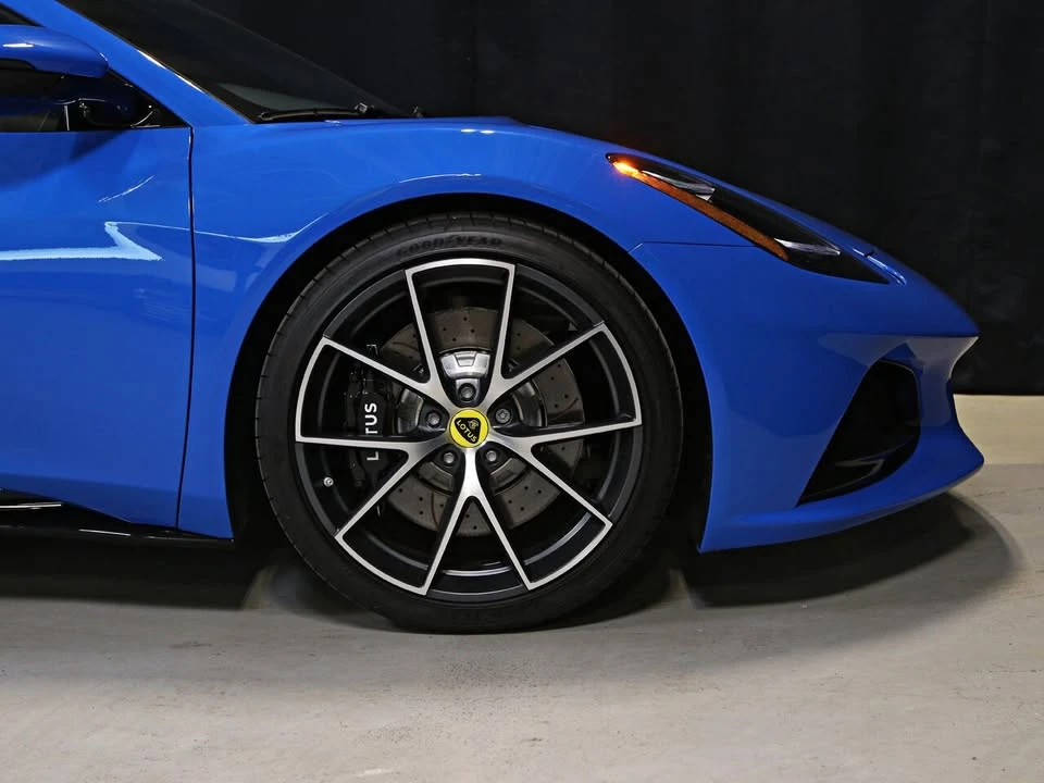 2024 Lotus Emira - Image 7 of 18
