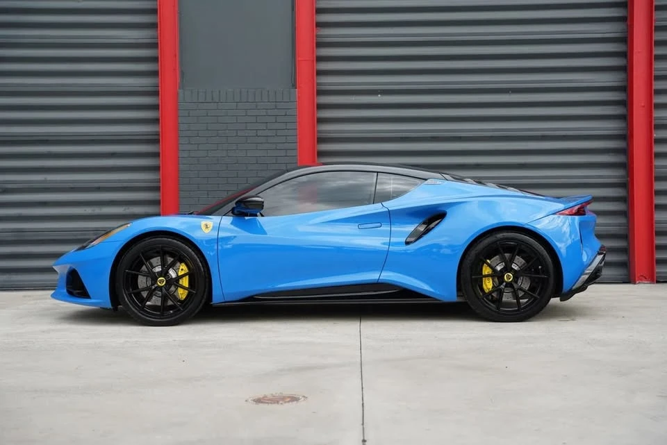 2024 Lotus Emira - Image 8 of 18