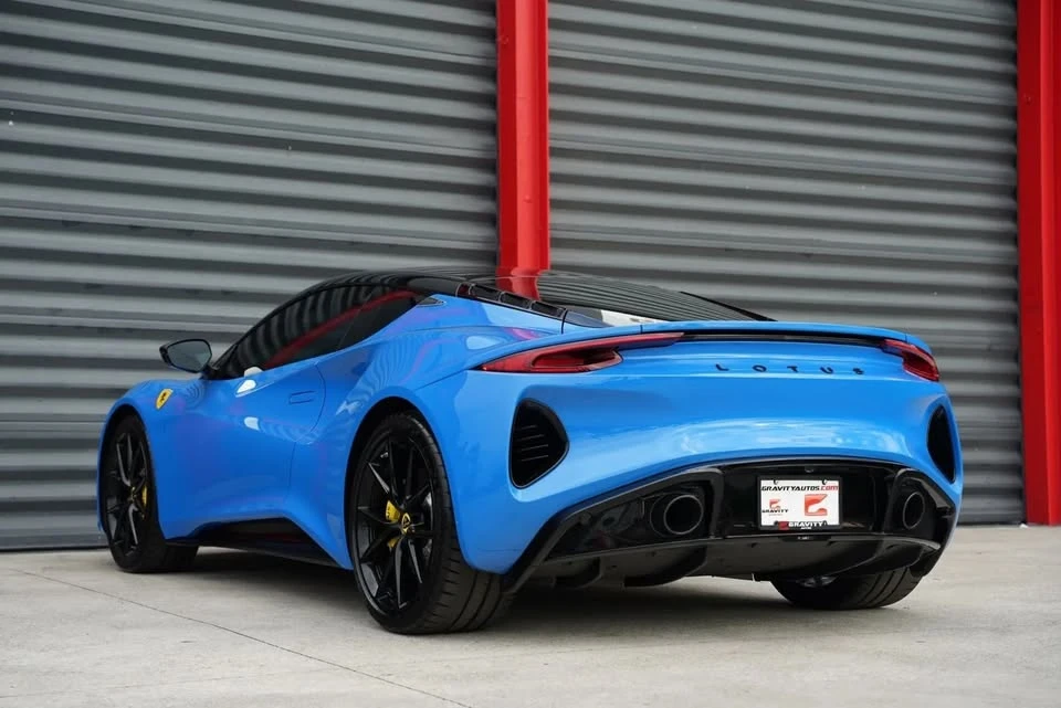 2024 Lotus Emira - Image 3 of 18