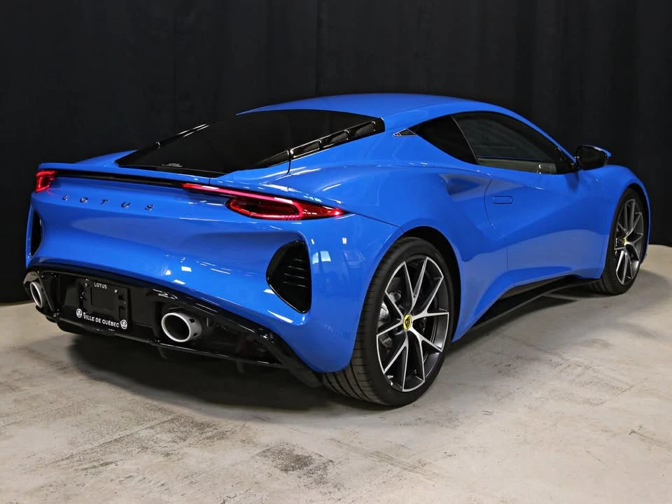 2024 Lotus Emira - Image 8 of 18