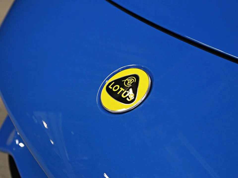 2024 Lotus Emira - Image 4 of 18