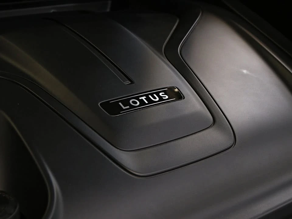 2024 Lotus Emira - Image 11 of 18