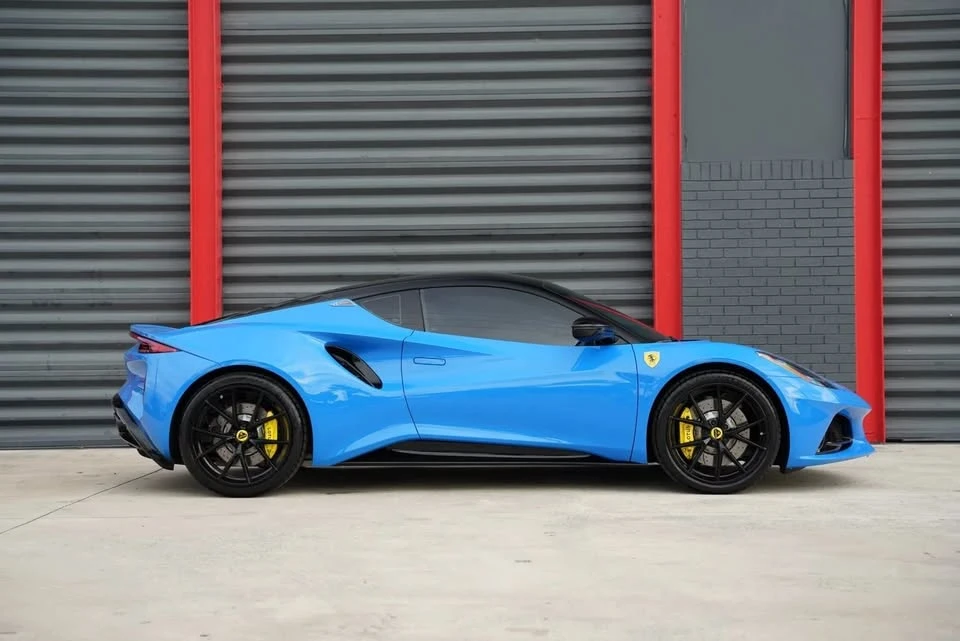 2024 Lotus Emira - Image 11 of 18