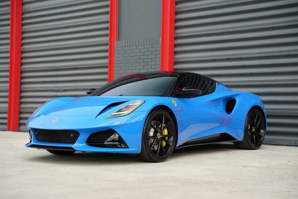 2024 Lotus Emira - Image 10 of 18