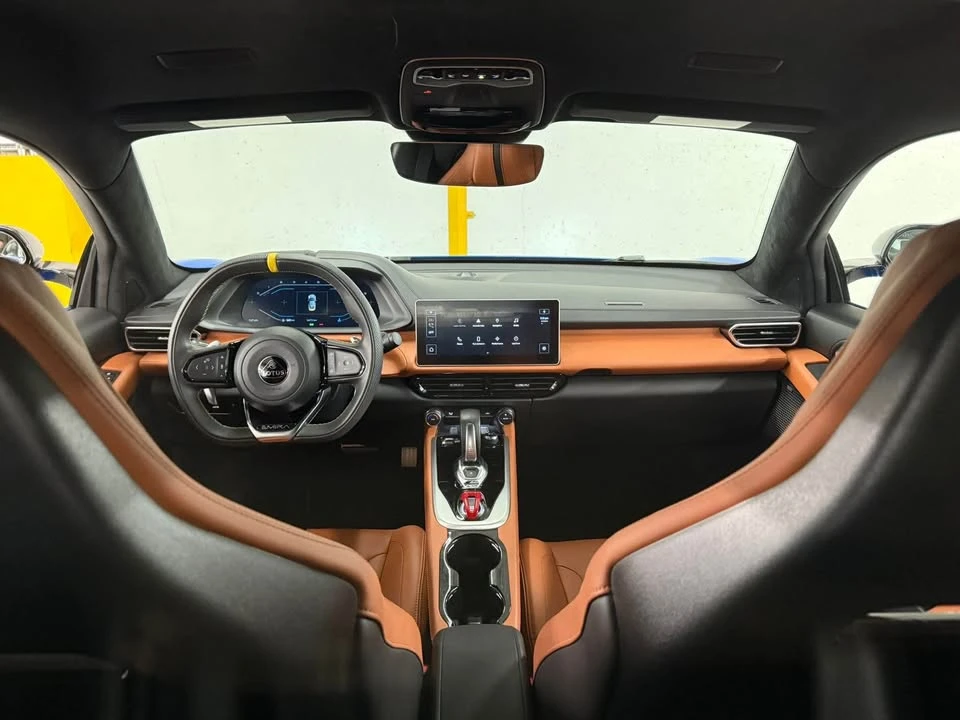 2024 Lotus Emira - Image 9 of 13