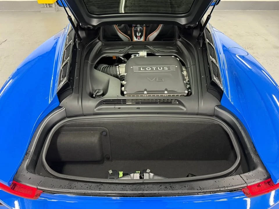 2024 Lotus Emira - Image 5 of 13