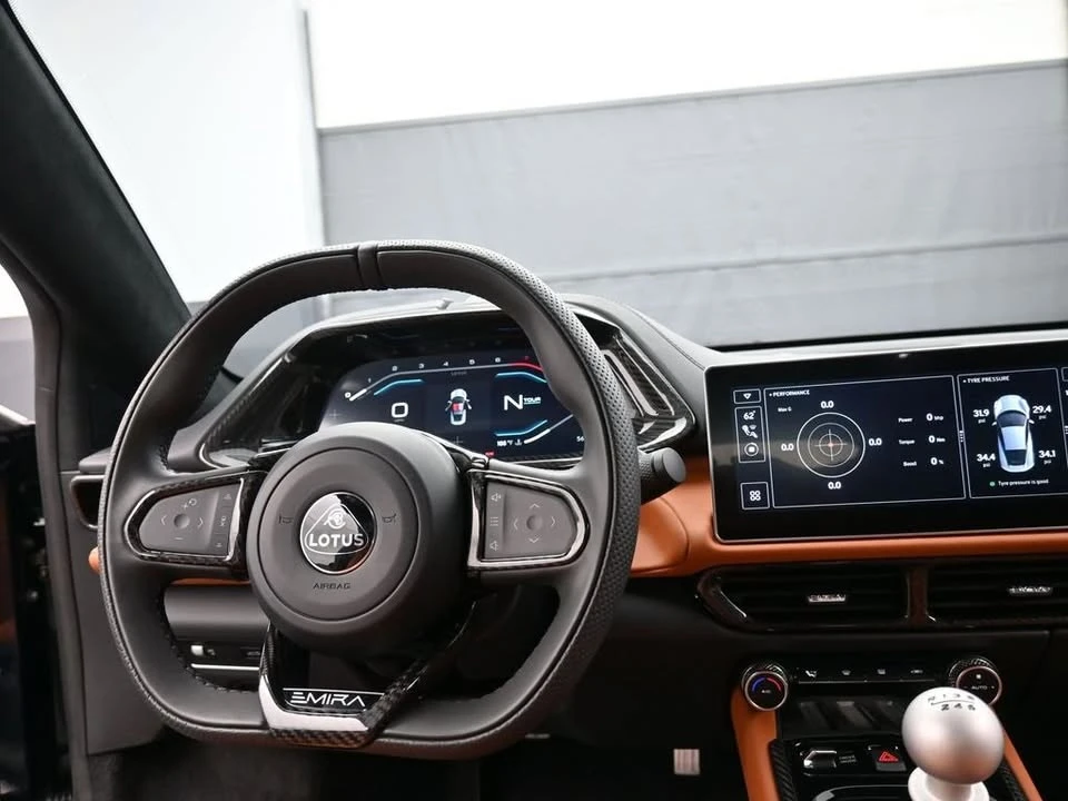 2024 Lotus Emira - Image 12 of 20