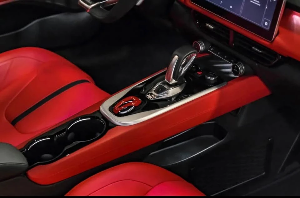 2024 Lotus Emira - Image 12 of 13