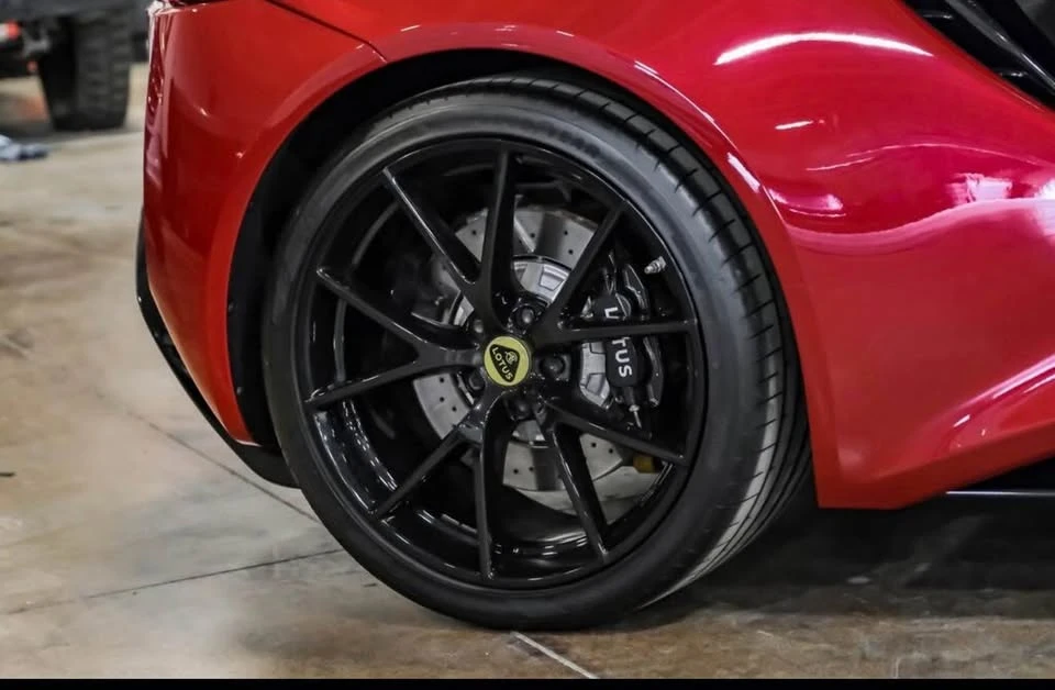 2024 Lotus Emira - Image 7 of 13