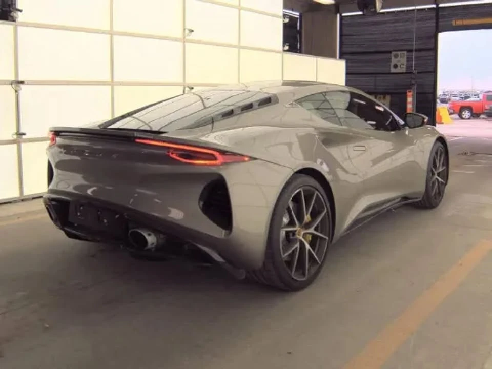 2024 Lotus Emira - Image 3 of 5