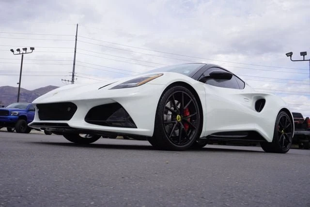 2024 Lotus Emira - Image 7 of 20