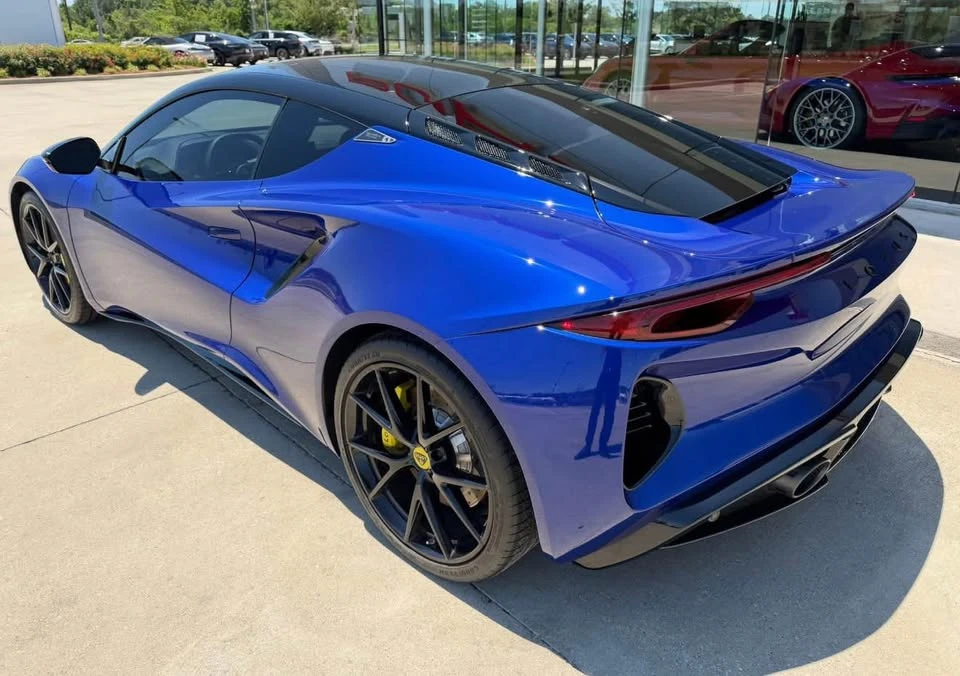 2024 Lotus Emira - Image 4 of 7