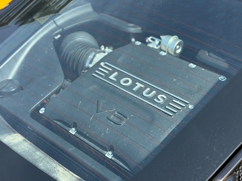 2024 Lotus Emira - Image 10 of 20