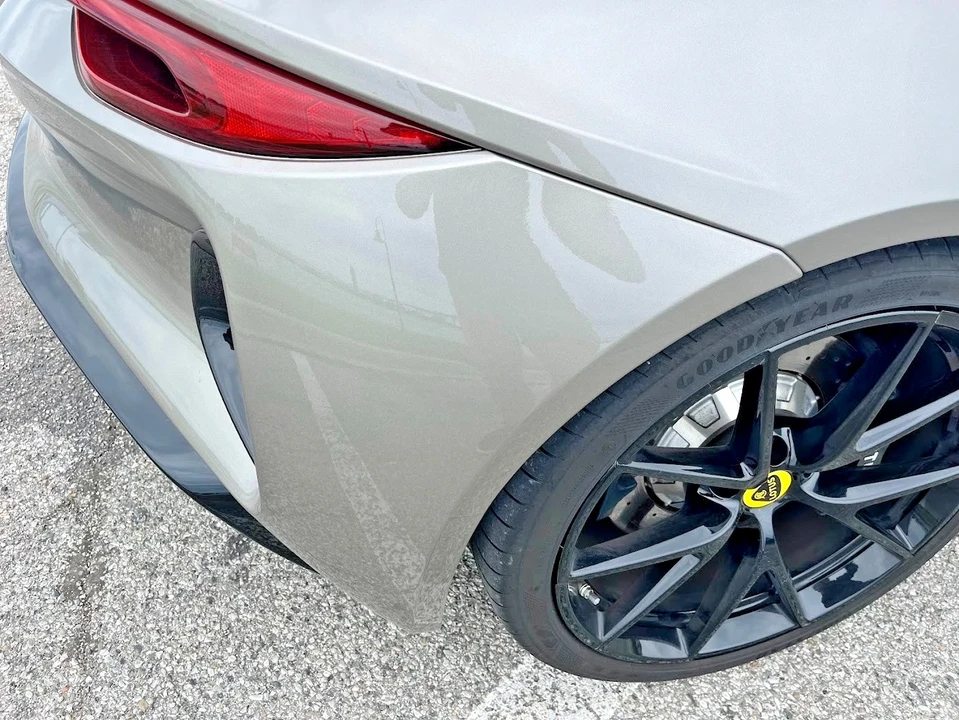 2024 Lotus Emira - Image 12 of 21