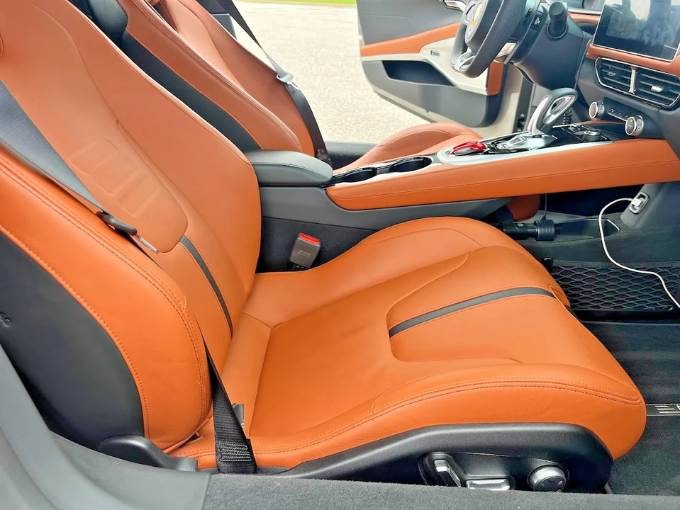 2024 Lotus Emira - Image 18 of 21