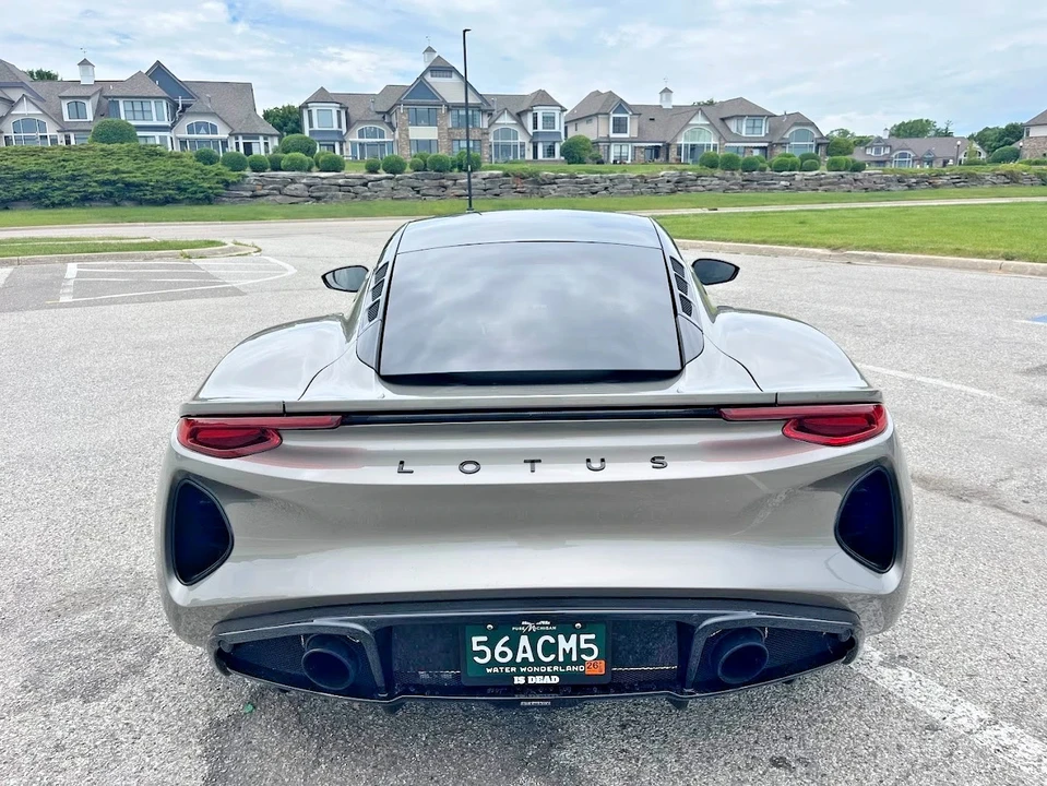 2024 Lotus Emira - Image 7 of 21