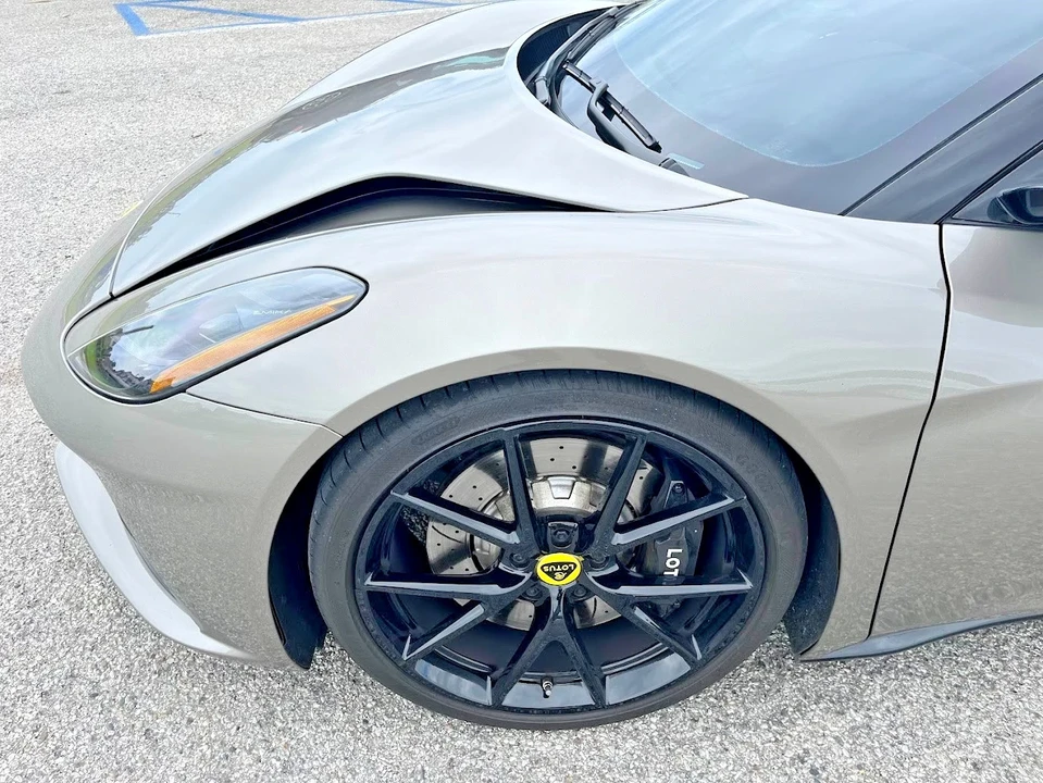 2024 Lotus Emira - Image 9 of 21