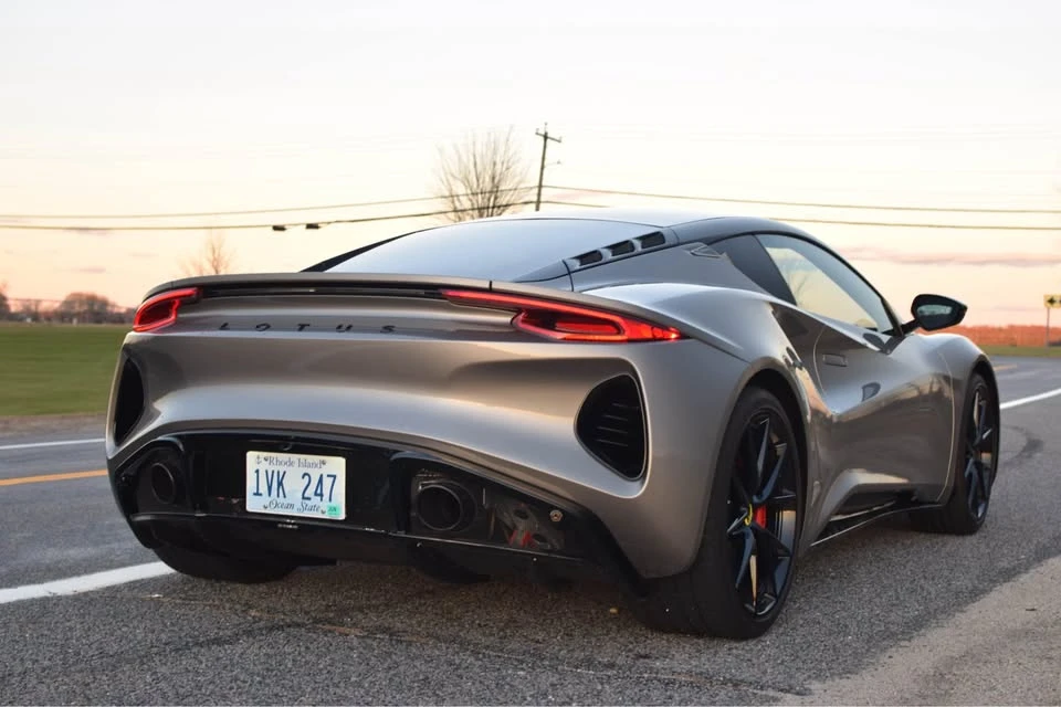 2024 Lotus Emira - Image 3 of 18