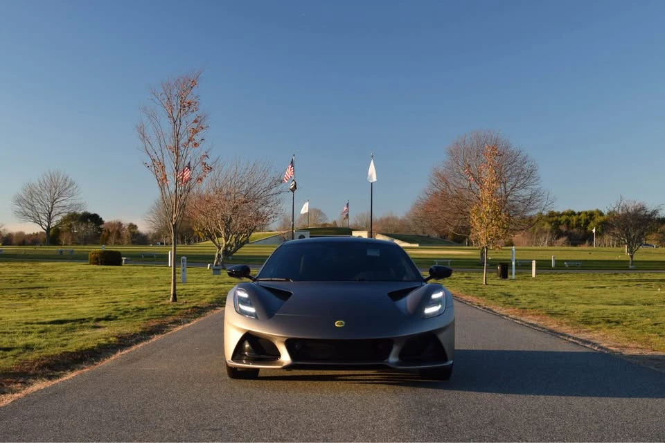 2024 Lotus Emira - Image 17 of 18