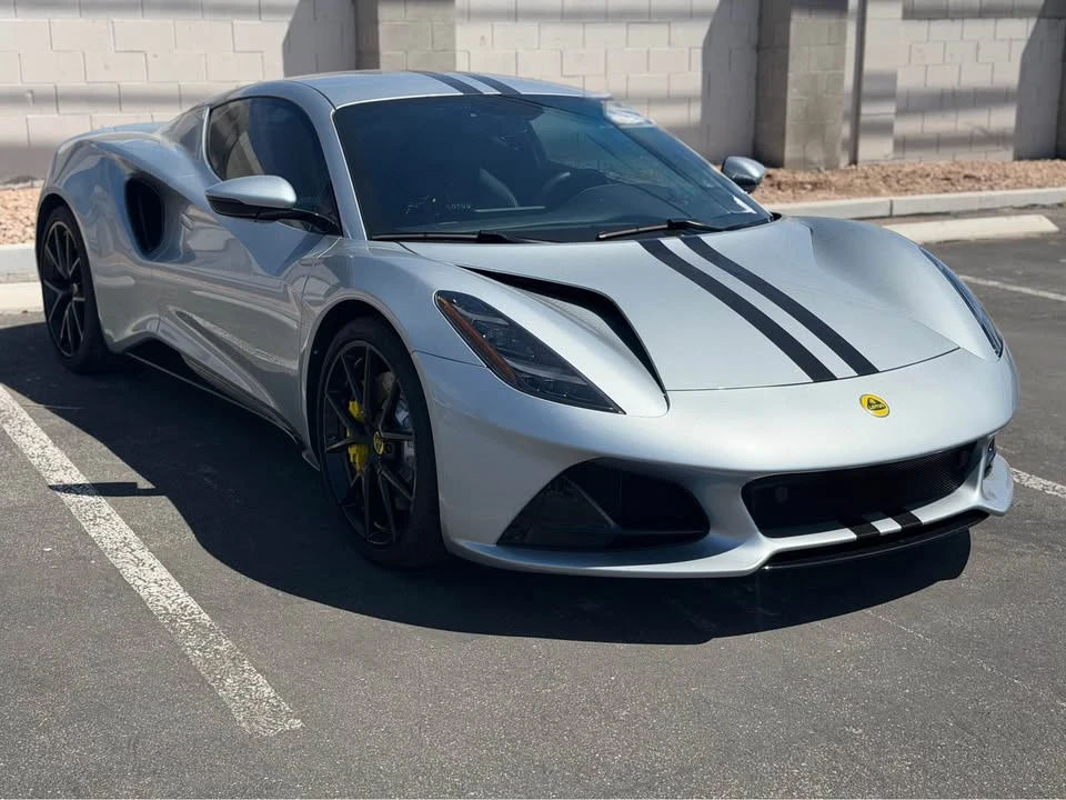 2024 Lotus Emira - Image 3 of 11