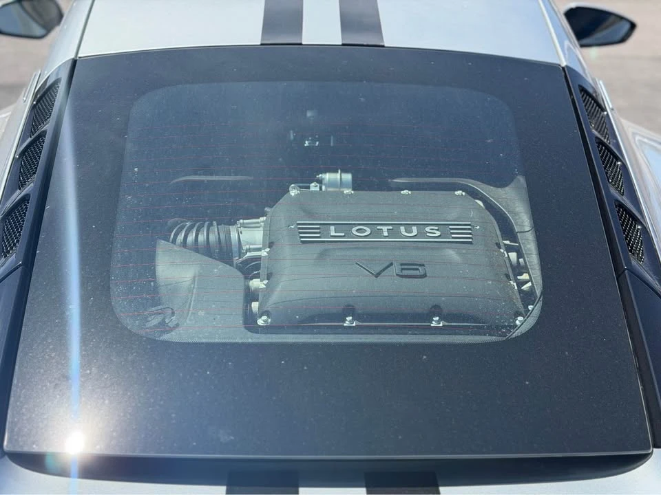 2024 Lotus Emira - Image 7 of 11