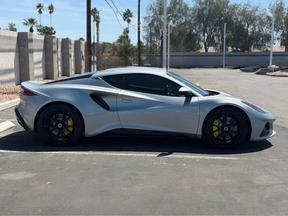 2024 Lotus Emira - Image 4 of 11